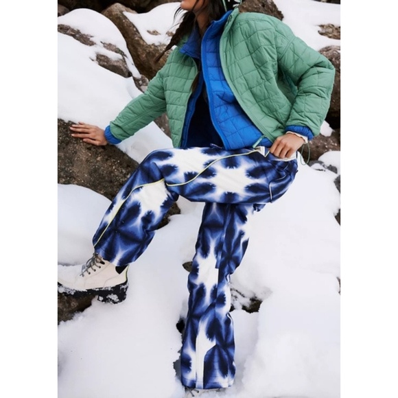 NEW FP Movement Bunny Slope Printed Ski Pants Blue Print XS - Picture 1 of 17